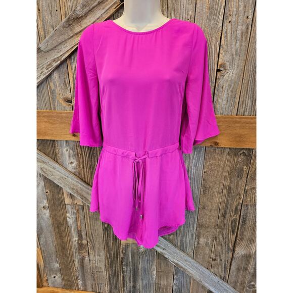Vestique size medium fuchsia pink open back Jumper romper shorts lined EUC - Picture 1 of 9